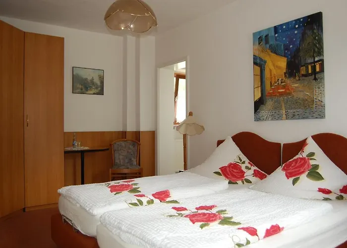 Zum Nussbaum Гостевой дом 3*