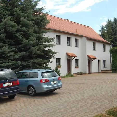 Zum Nussbaum Гостевой дом Дрезден