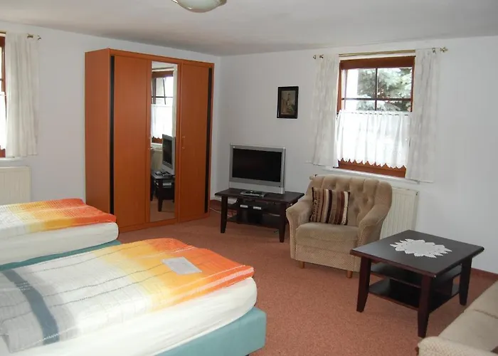 Zum Nussbaum 3* Dresden